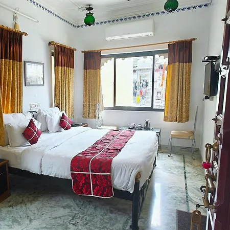 Baba Palace - A Heritage Hotel, Udaipur Exterior photo